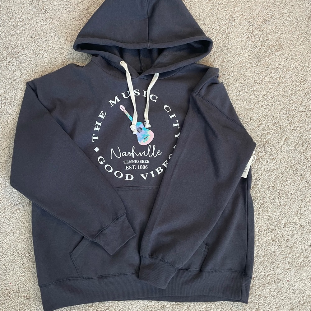 Never worn, great condition!